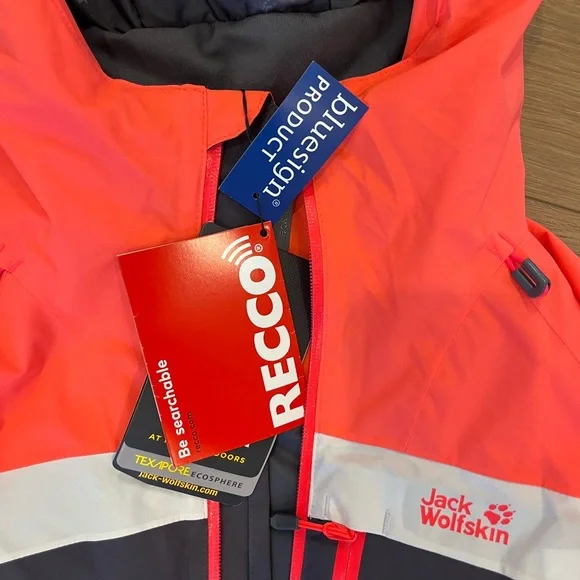 Women’s Jack Wolfskin Snow Jacket - Picture 3 of 7